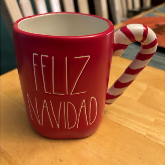 Rae Dunn | “Feliz Navidad” Mug w/ Candy Cane handle -160z- Brand New! - Picture 5 of 5